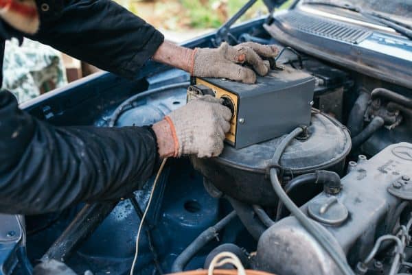 Solcellepanel på bobilen sørger for fulladede batterier